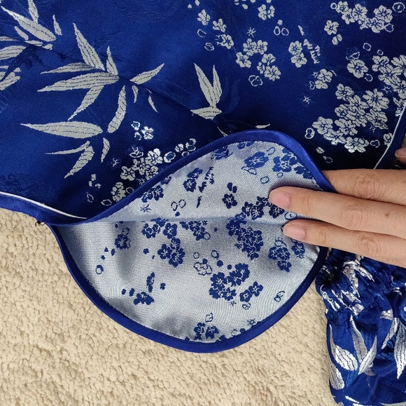 traditional Chinese dress 2 piece size small - Picture 2 of 8